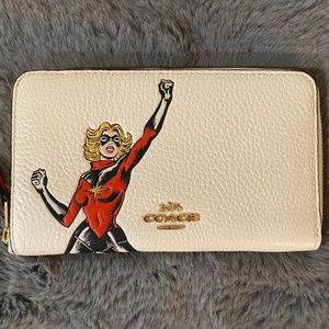 NWOT Coach X Marvel Medium Zip Around Wallet with Carol Danvers